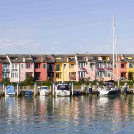 Cozy Modern With Pool Access * Porto Santa Margherita di Caorle