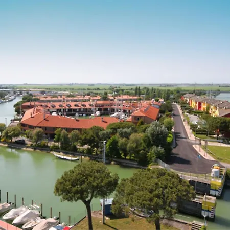 Cozy Modern With Pool Access * Porto Santa Margherita di Caorle